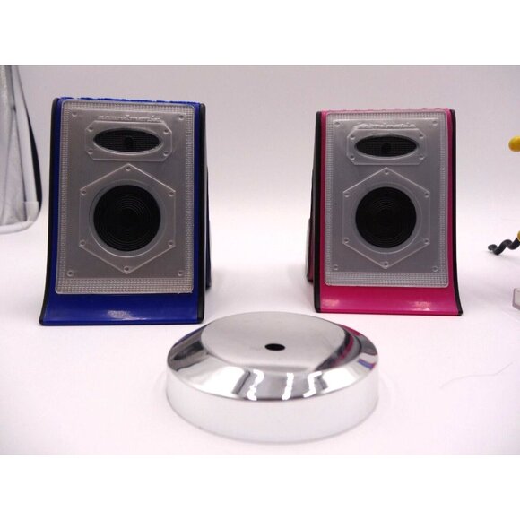 LOL Surprise OMG DOLL HOUSE Porch Patio Set Music Note Chairs Umbrella and Raili - Picture 9 of 12